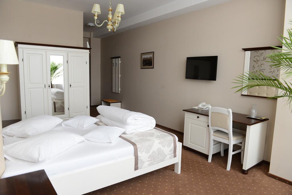 Hotel Europa Baia Mare Pokoj fotografie